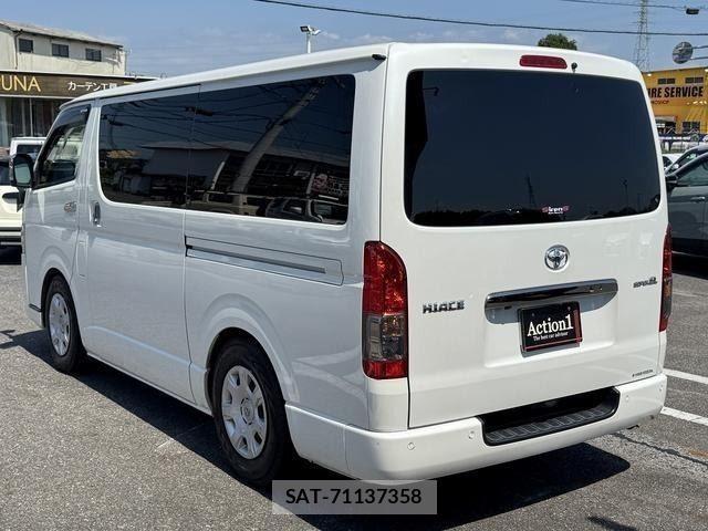 Toyota HIACE VAN 2021-10 8075954-3
