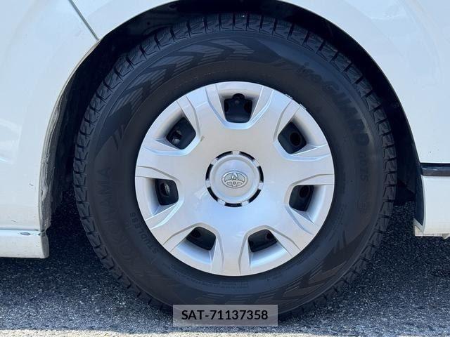 Toyota HIACE VAN 2021-10 8075954-7