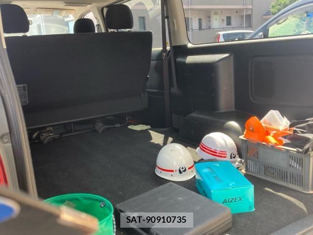 Toyota HIACE VAN 2013-08 8075962-9