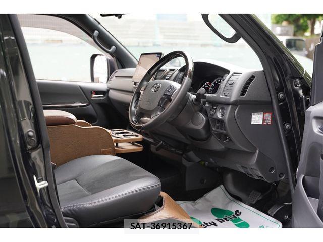 Toyota HIACE VAN 2023-06 8075947-13