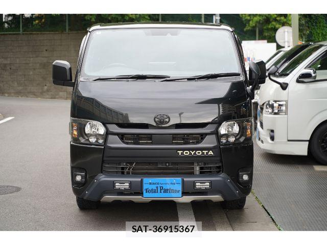 Toyota HIACE VAN 2023-06 8075947-4