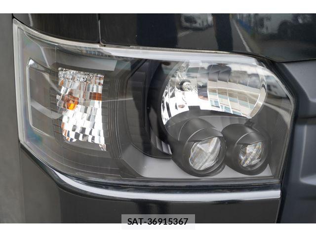 Toyota HIACE VAN 2023-06 8075947-7