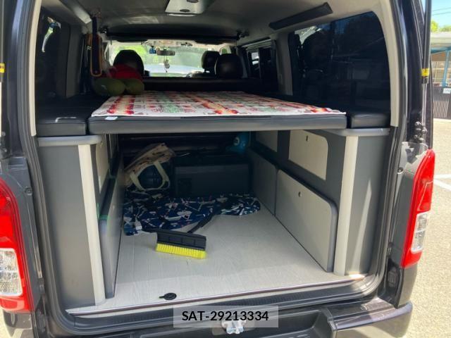 Toyota HIACE VAN 2016-06 8075960-14