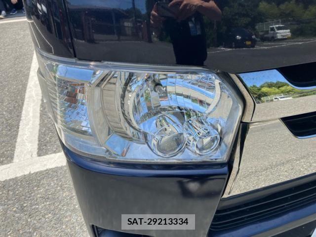 Toyota HIACE VAN 2016-06 8075960-24