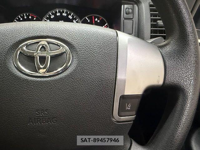 Toyota HIACE VAN 2020-03 8075958-15