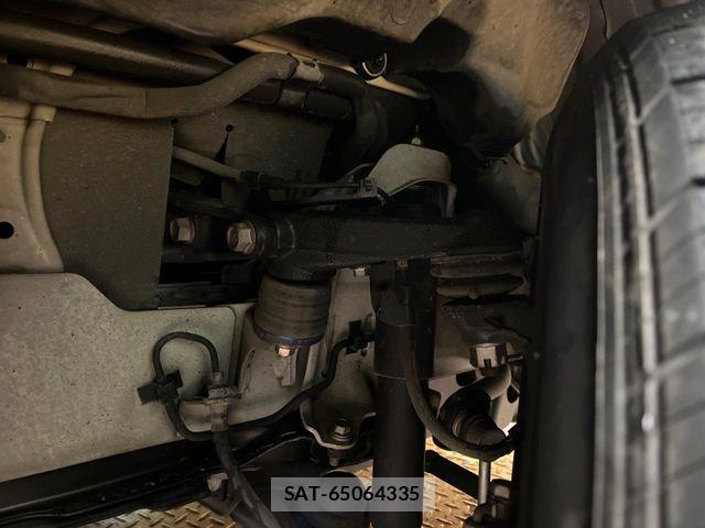 Toyota HIACE VAN 2019-09 8075956-18