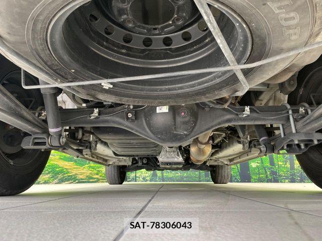 Toyota HIACE VAN 2024-07 8075949-18