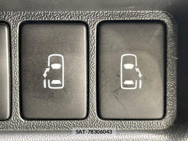 Toyota HIACE VAN 2024-07 8075949-4