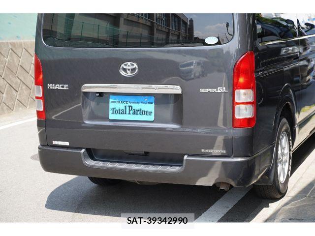 Toyota HIACE VAN 2005-11 8075963-11