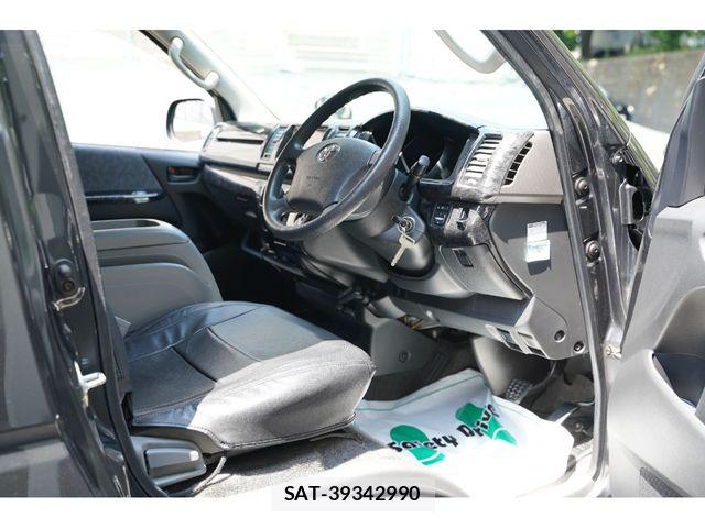 Toyota HIACE VAN 2005-11 8075963-21