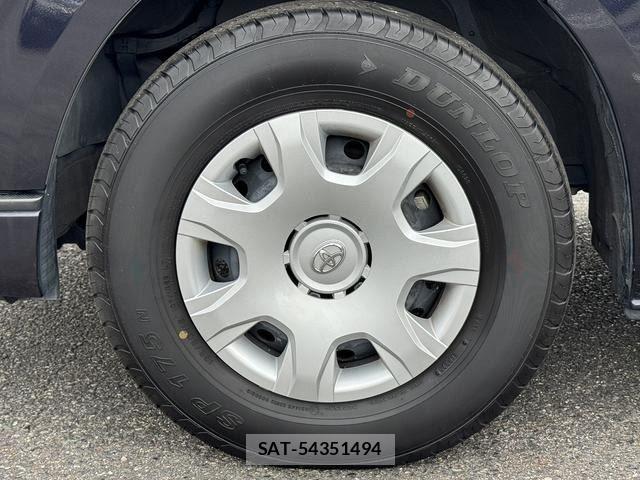 Toyota HIACE VAN 2022-08 8075953-10