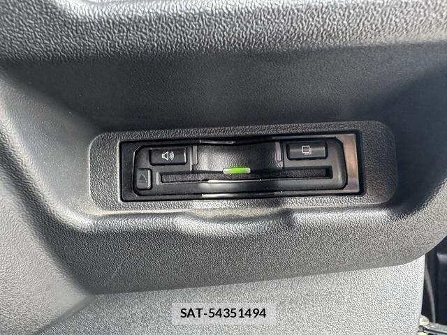 Toyota HIACE VAN 2022-08 8075953-24