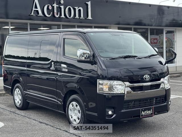 Toyota HIACE VAN 2022-08 8075953-6
