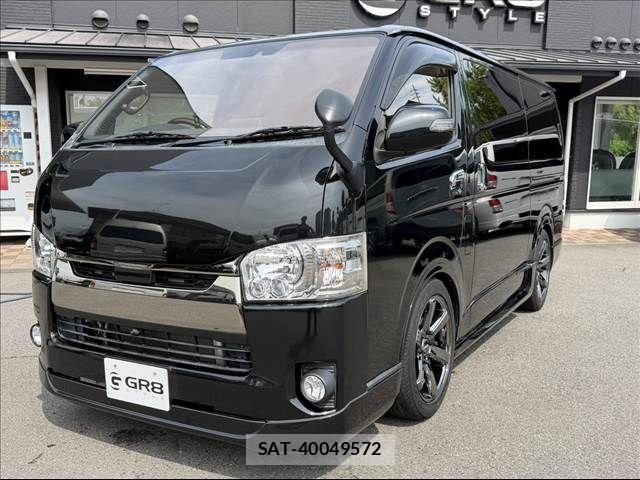 Toyota HIACE VAN 2019-02 8102326-11