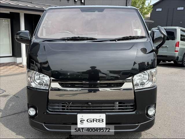 Toyota HIACE VAN 2019-02 8102326-1