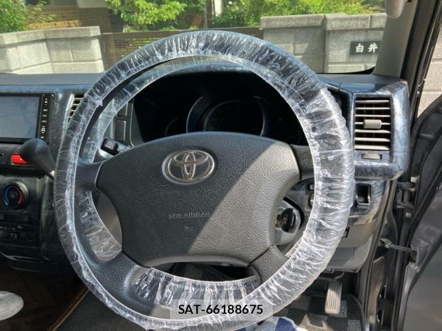 Toyota HIACE VAN 2006-11 8102338-15