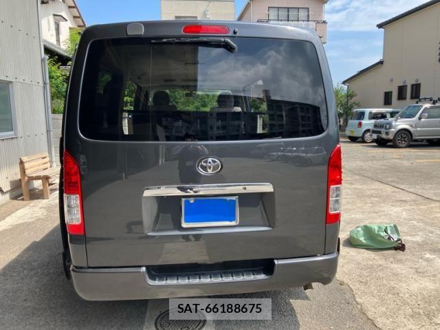 Toyota HIACE VAN 2006-11 8102338-5