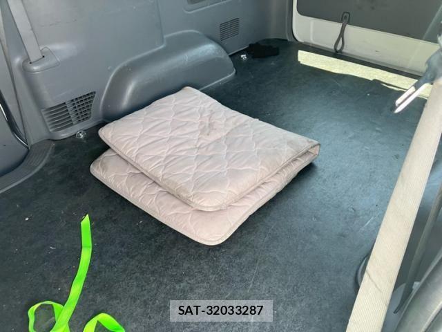 Toyota HIACE VAN 2010-04 8102336-10