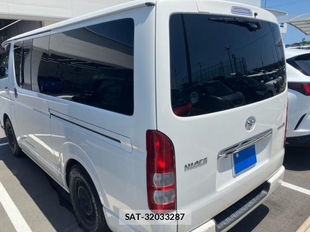 Toyota HIACE VAN 2010-04 8102336-2