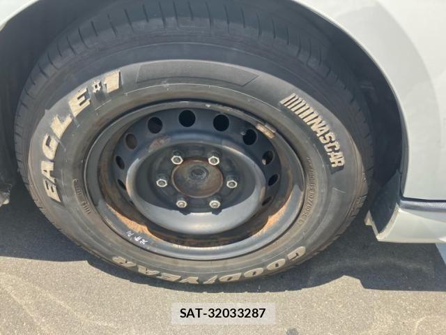 Toyota HIACE VAN 2010-04 8102336-4