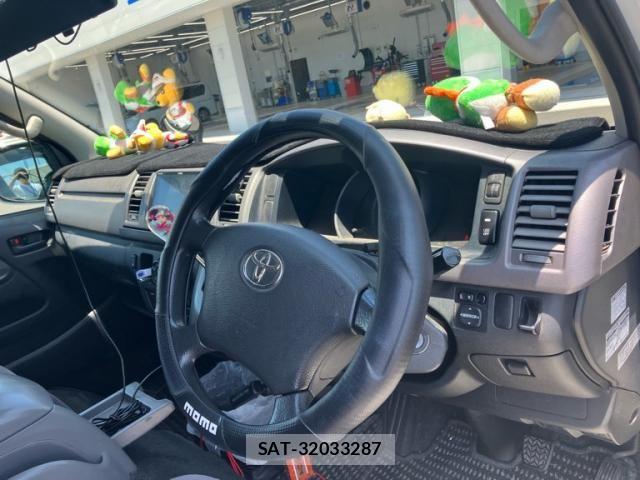 Toyota HIACE VAN 2010-04 8102336-6