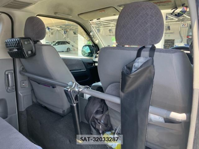 Toyota HIACE VAN 2010-04 8102336-8