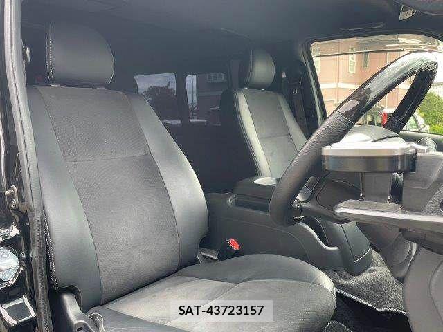 Toyota HIACE VAN 2021-10 8102333-9