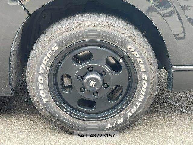 Toyota HIACE VAN 2021-10 8102333-16
