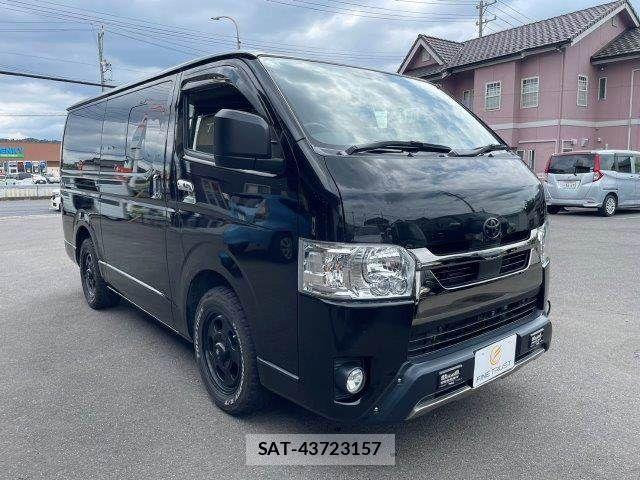 Toyota HIACE VAN 2021-10 8102333-18