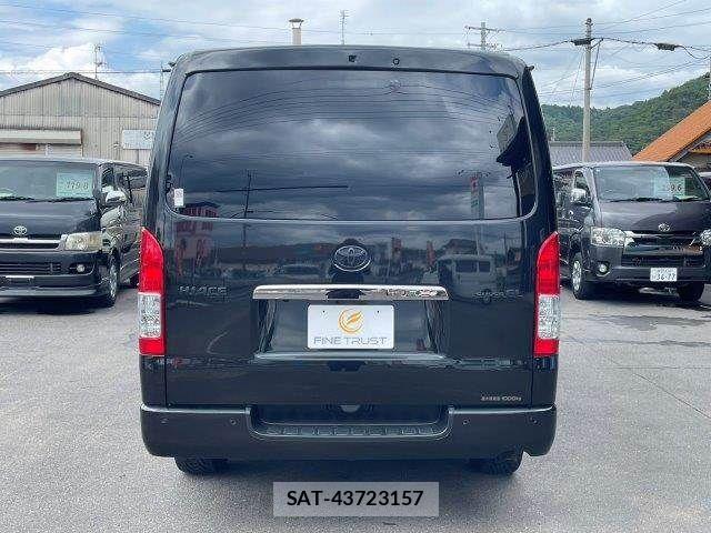 Toyota HIACE VAN 2021-10 8102333-21