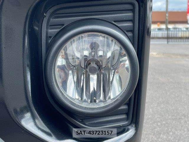 Toyota HIACE VAN 2021-10 8102333-26