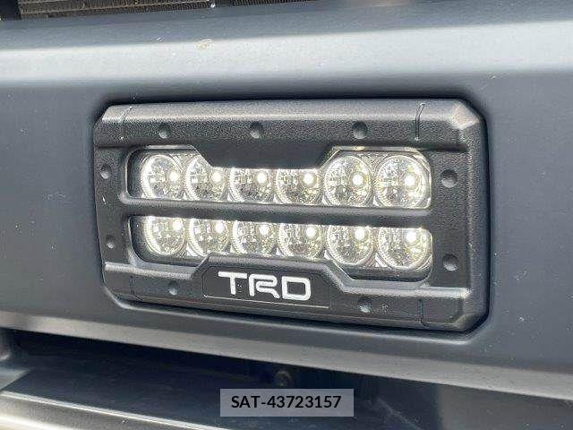 Toyota HIACE VAN 2021-10 8102333-28