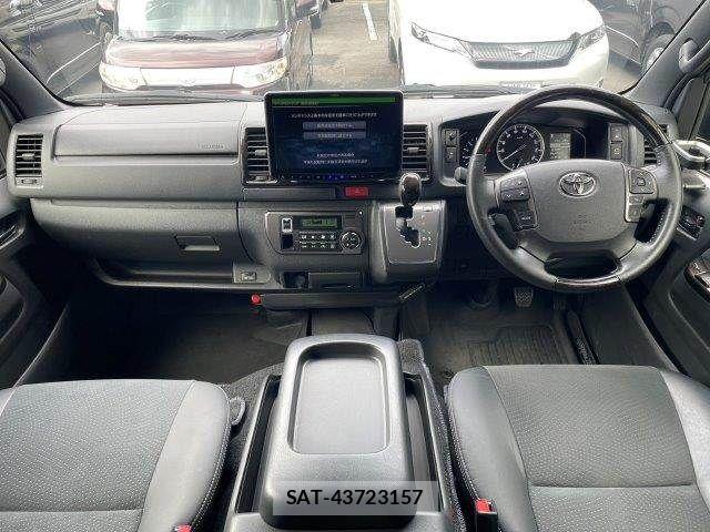 Toyota HIACE VAN 2021-10 8102333-2