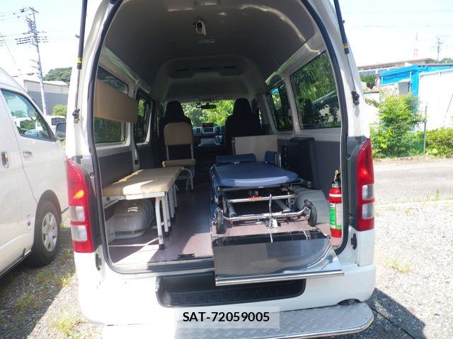 Toyota HIACE VAN 2012-07 8102330-5