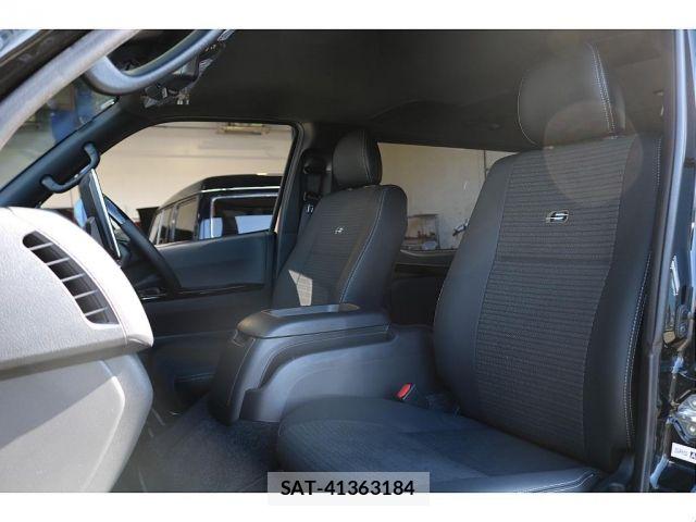 Toyota HIACE VAN 2025-01 8102322-9