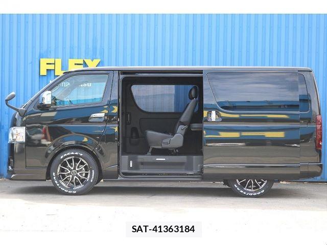 Toyota HIACE VAN 2025-01 8102322-18