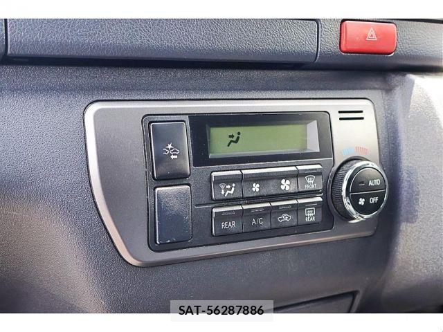 Toyota HIACE VAN 2020-01 8102328-11