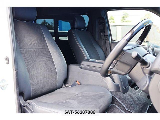 Toyota HIACE VAN 2020-01 8102328-12