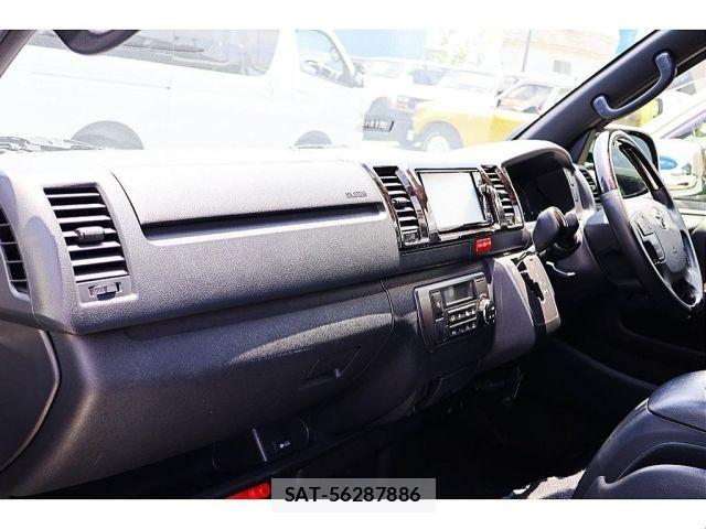 Toyota HIACE VAN 2020-01 8102328-15