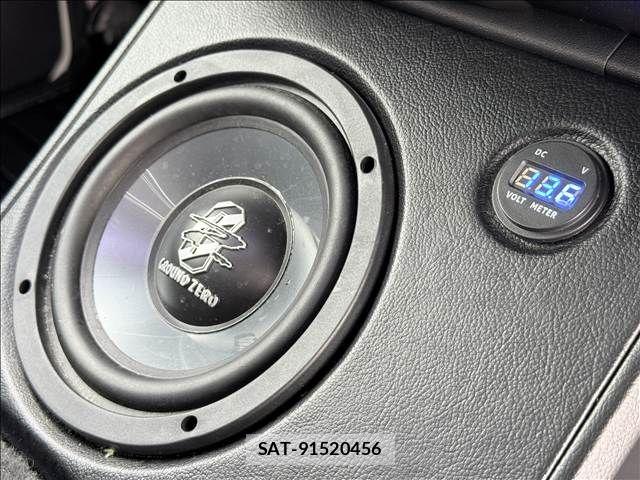 Toyota HIACE VAN 2021-11 8102329-16