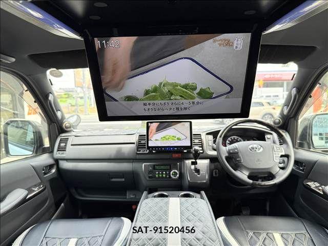 Toyota HIACE VAN 2021-11 8102329-1