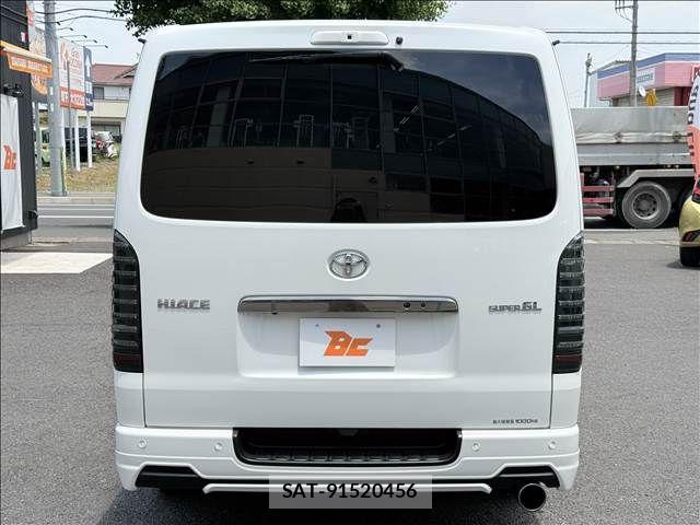 Toyota HIACE VAN 2021-11 8102329-22