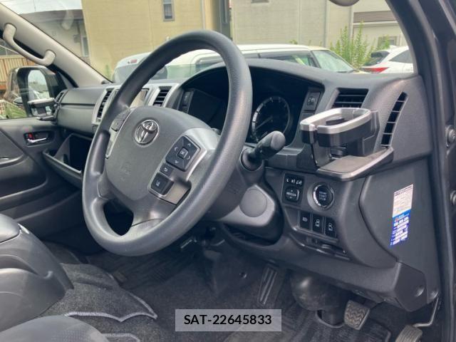 Toyota HIACE VAN 2020-09 8102332-12