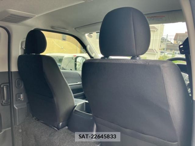Toyota HIACE VAN 2020-09 8102332-16