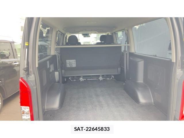 Toyota HIACE VAN 2020-09 8102332-25
