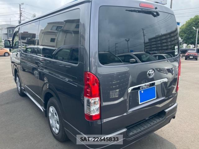 Toyota HIACE VAN 2020-09 8102332-5