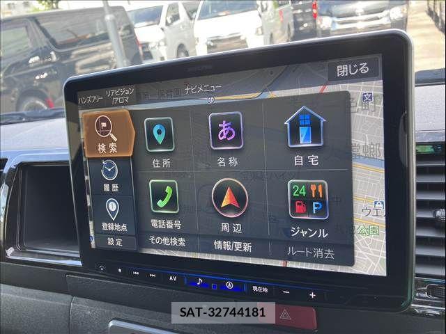 Toyota HIACE VAN 2022-07 8102323-16