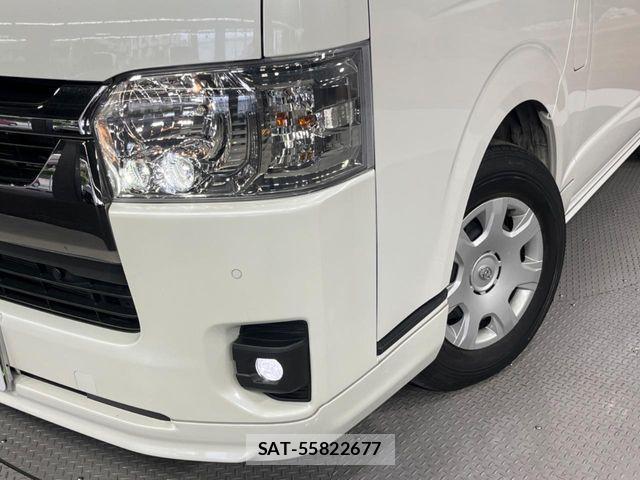 Toyota HIACE VAN 2023-08 8102325-12