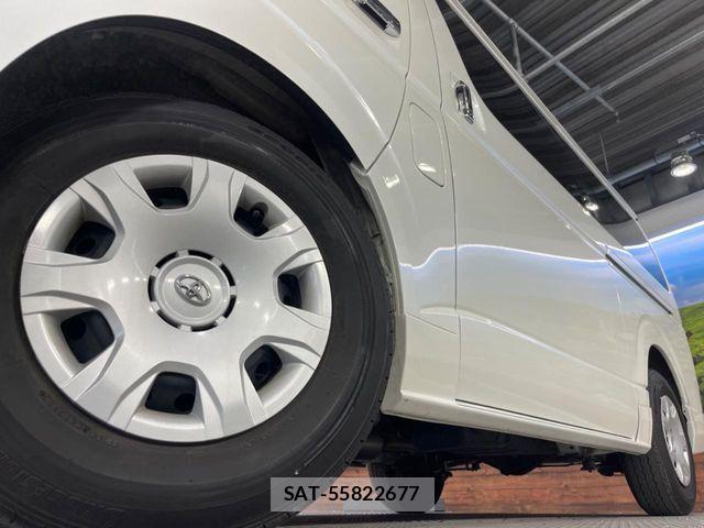 Toyota HIACE VAN 2023-08 8102325-13