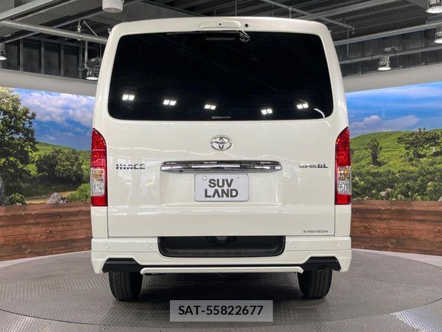 Toyota HIACE VAN 2023-08 8102325-15